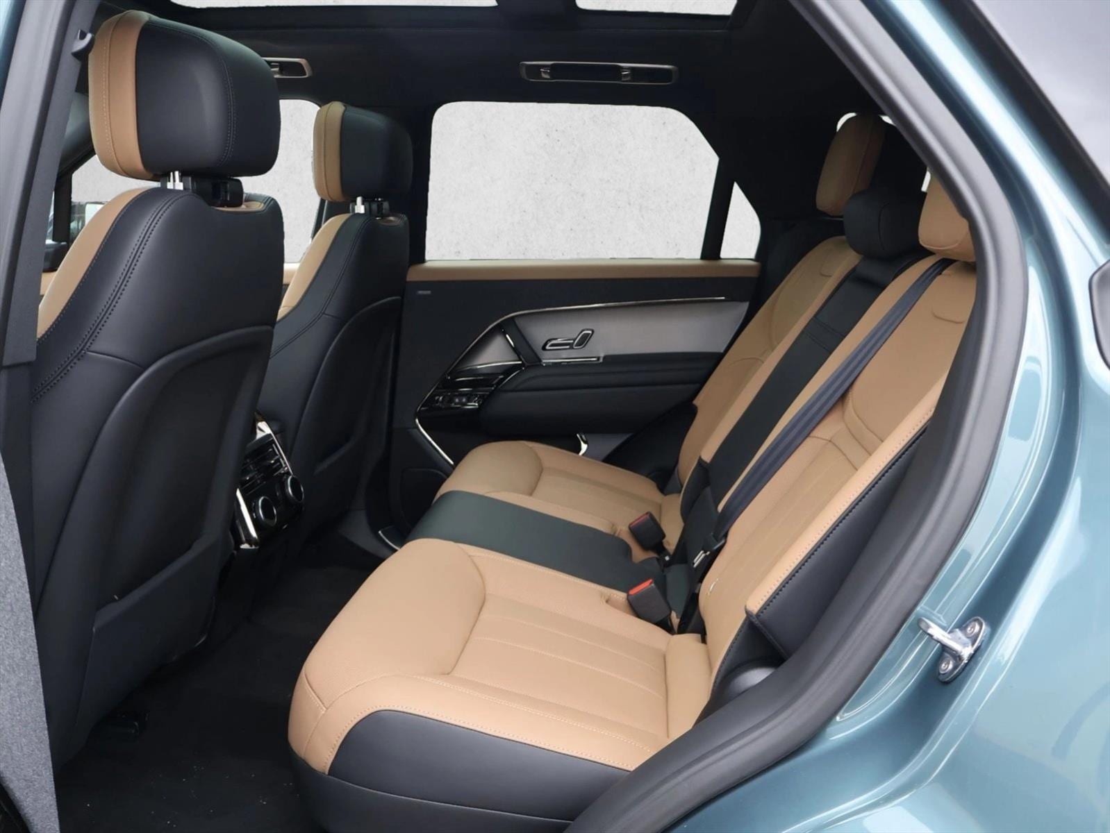 2025 Land Rover Range Rover Sport Dynamic SE - Photo 14