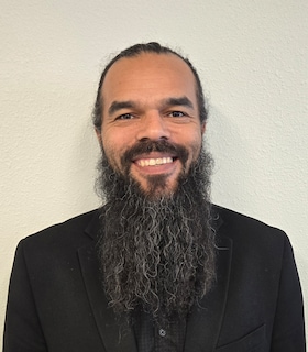 Staff member Nikko Gibson from ID_7fbede