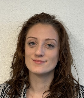 Staff member Hannah Michaelis  from ID_7fbede