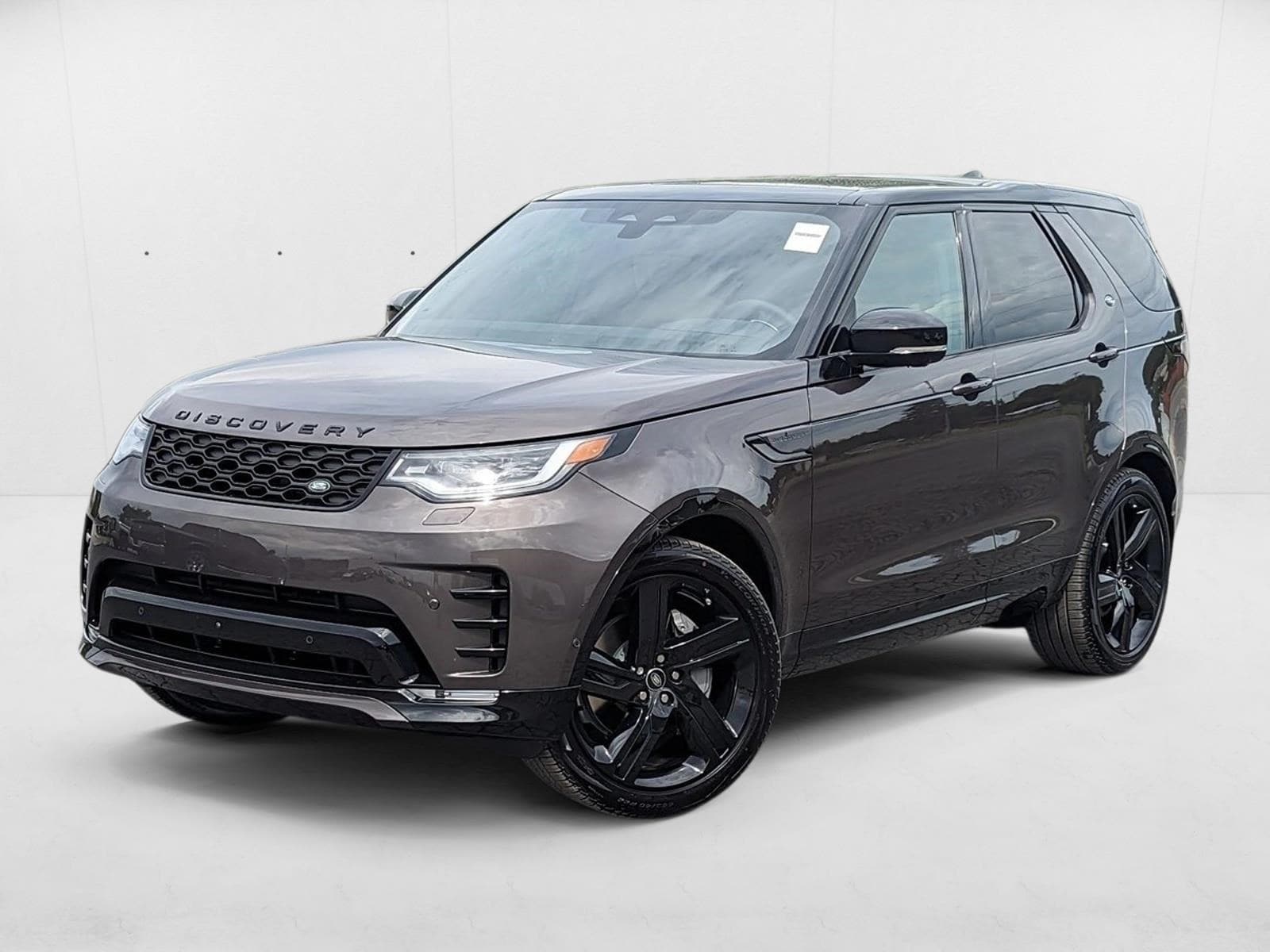 2025 Land Rover Discovery P300 Dynamic SE's photo