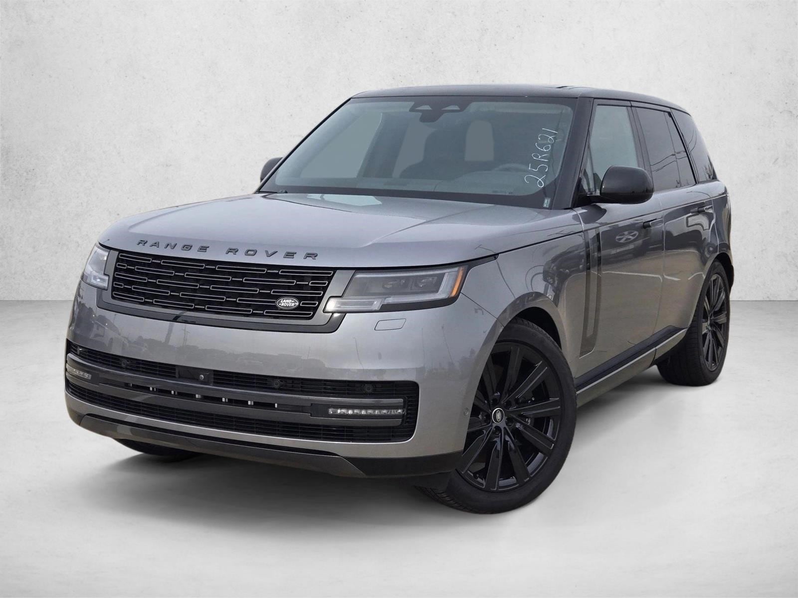 2025 Land Rover Range Rover 4.4 SE SWB's photo