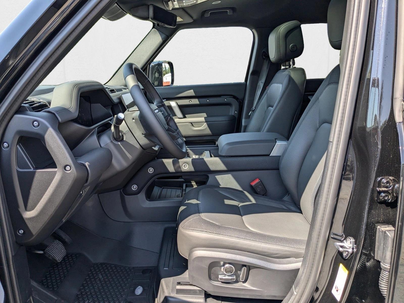 2024 Land Rover Defender Outbound photo 4