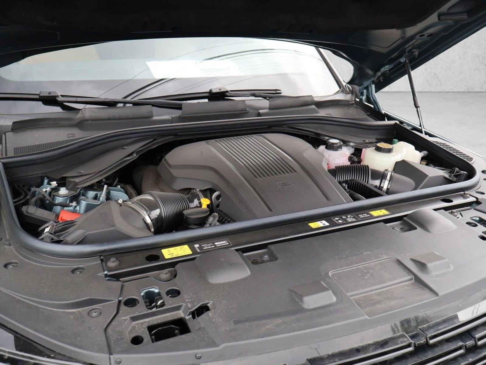 2025 Land Rover Range Rover Sport Dynamic SE - Photo 17