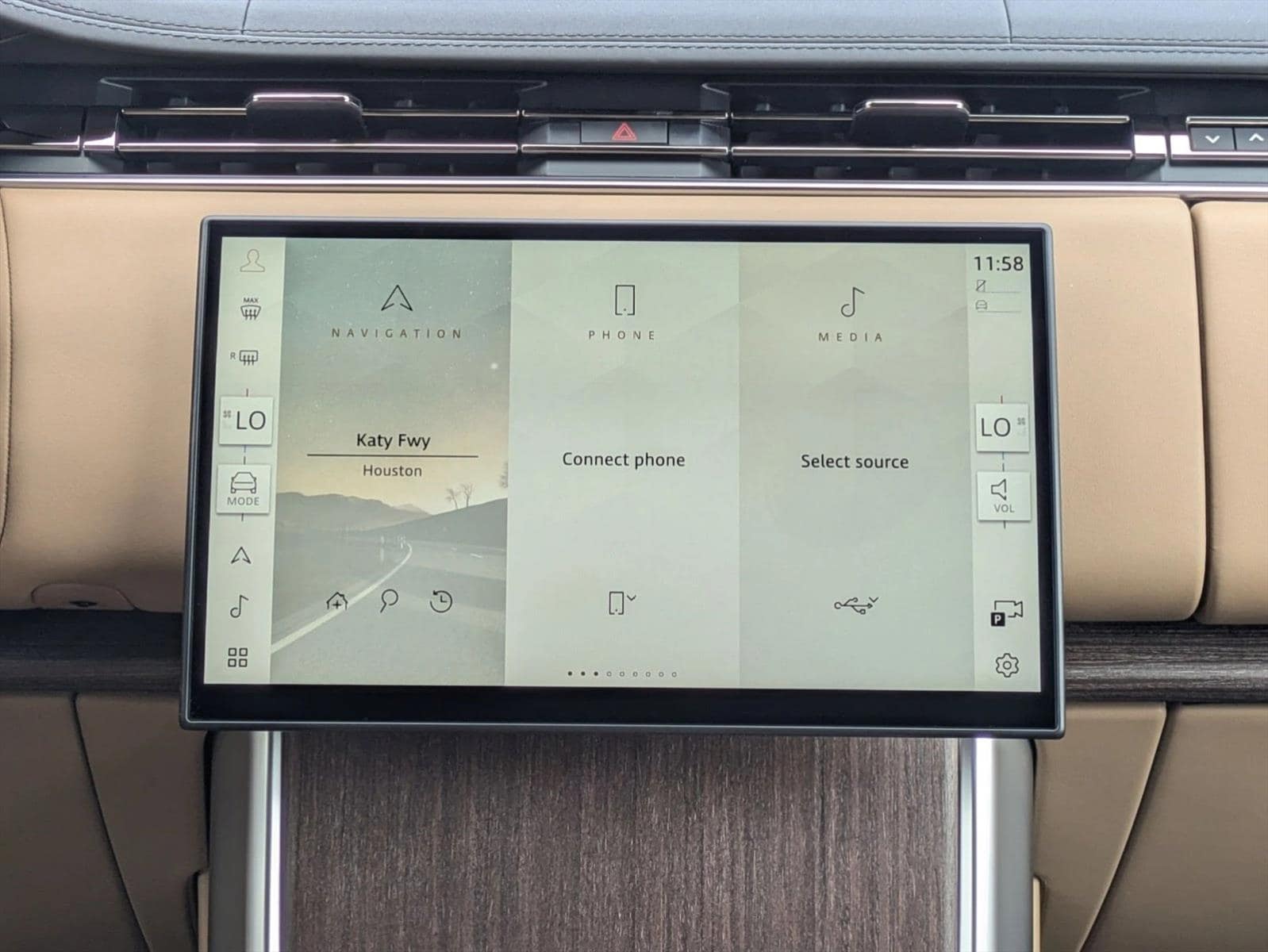 2025 Land Rover Range Rover SE - Photo 12