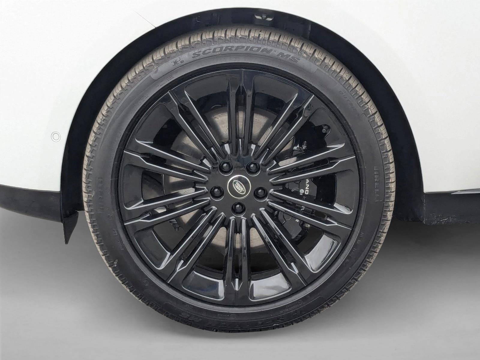 2025 Land Rover Range Rover SE - Photo 11