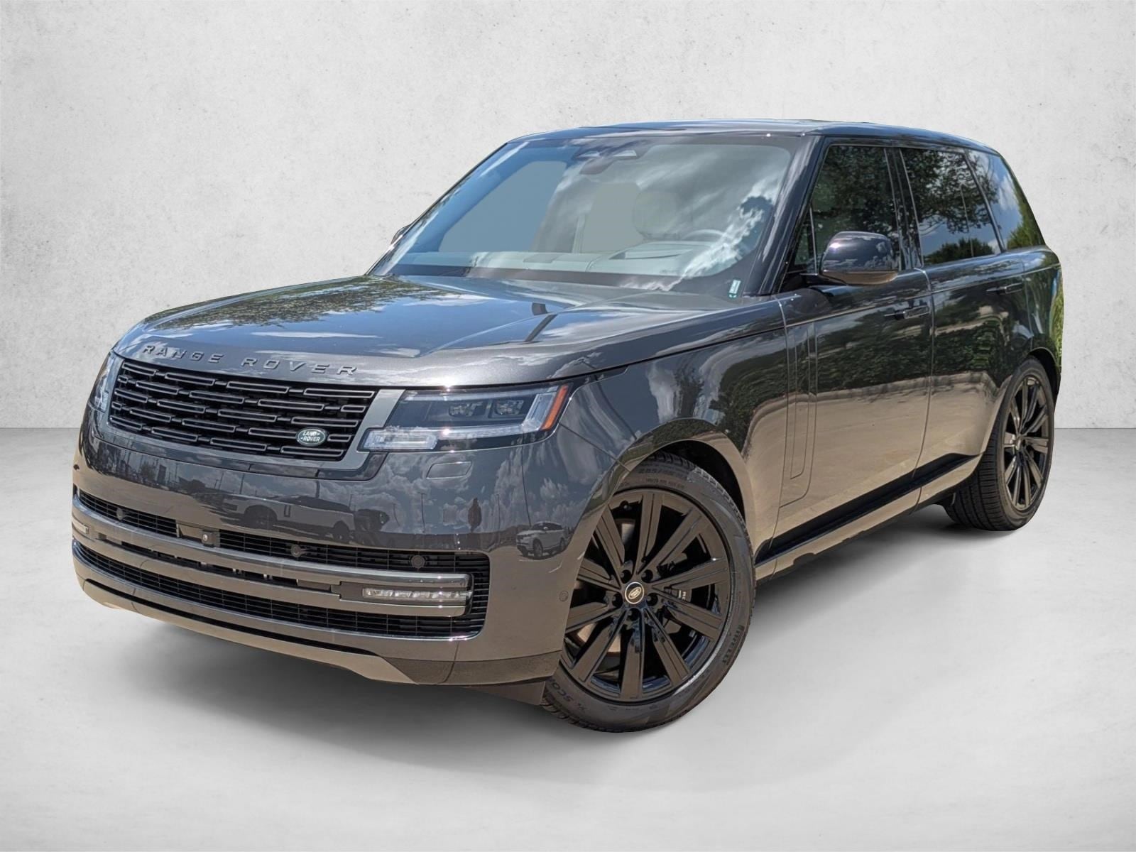 2025 Land Rover Range Rover SE's photo