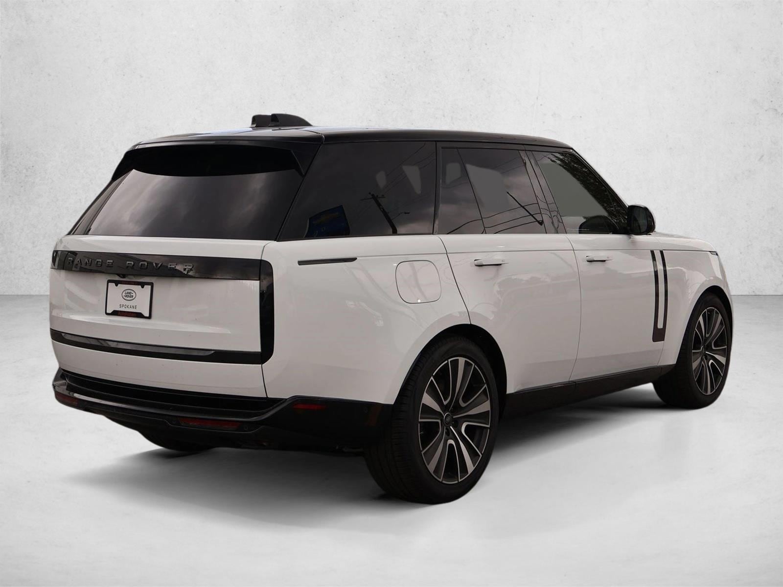 2025 Land Rover Range Rover SE - Photo 2