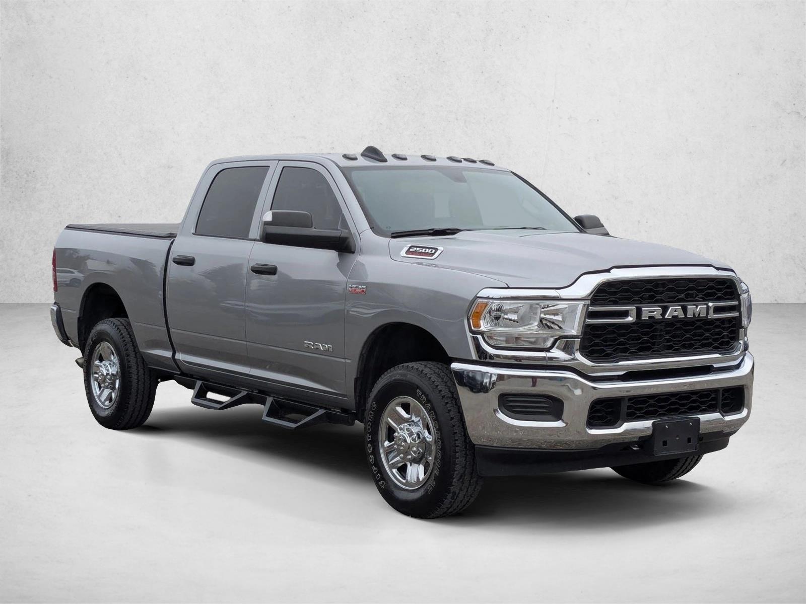 2022 Ram 2500 Tradesman photo 3