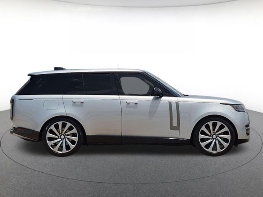 Used 2023 Land Rover Range Rover P530 SE SUV