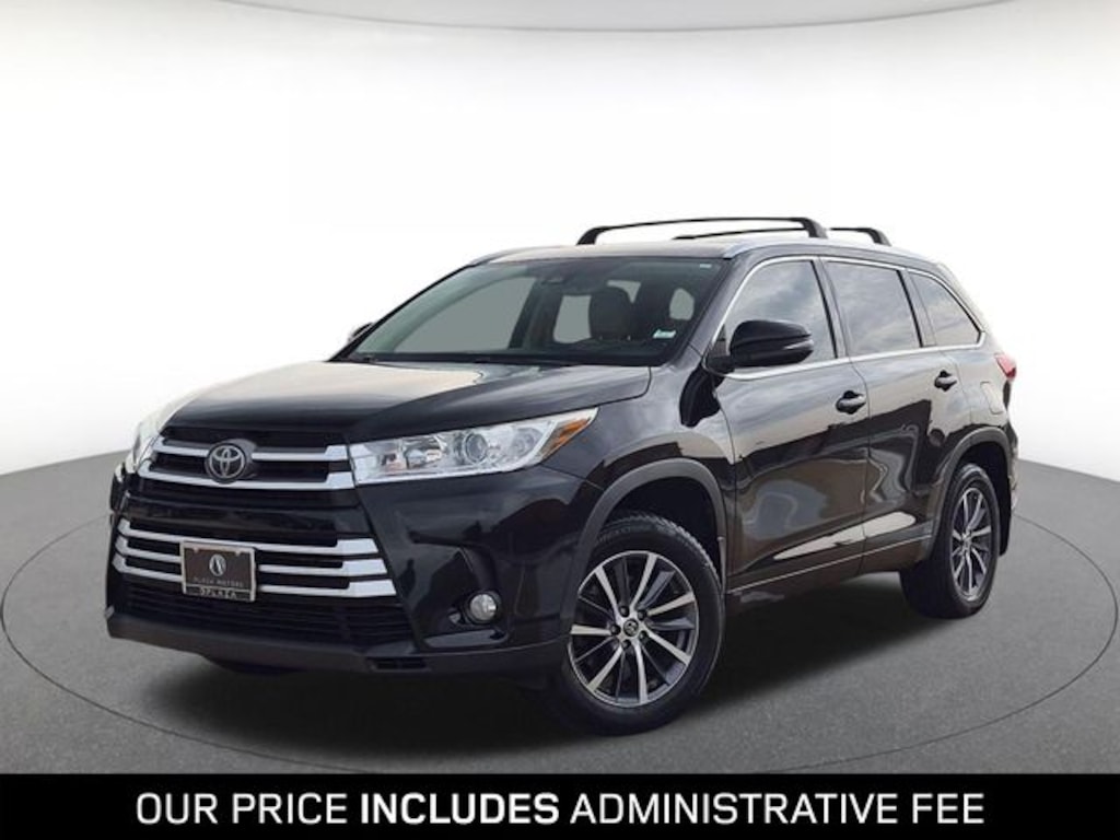 Used 2017 Toyota Highlander XLE V6 SUV