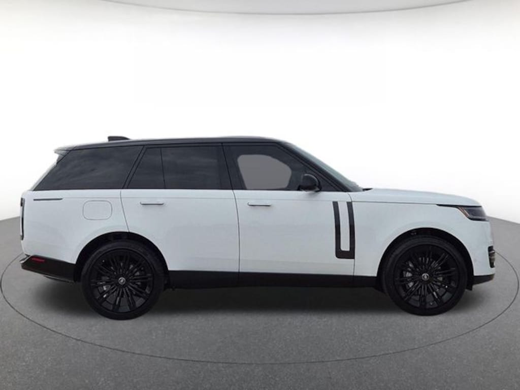 Certified 2025 Land Rover Range Rover P400 SE SUV