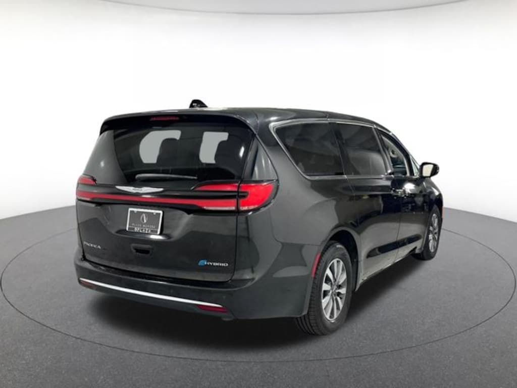 Used 2024 Chrysler Pacifica Plug-In Hybrid Select Van Passenger Van