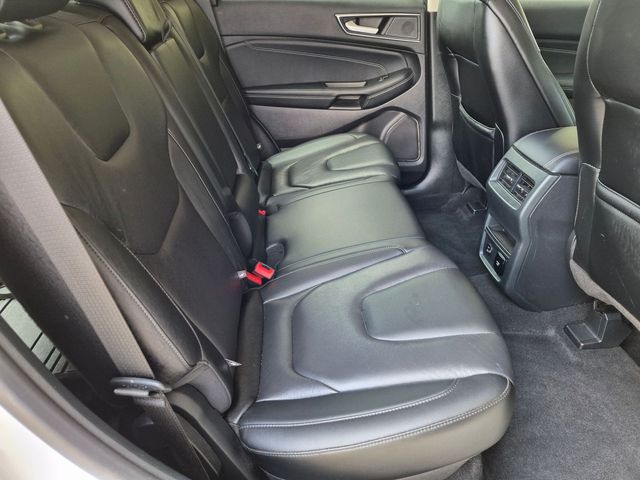 2022 Ford Edge Titanium - Photo 18