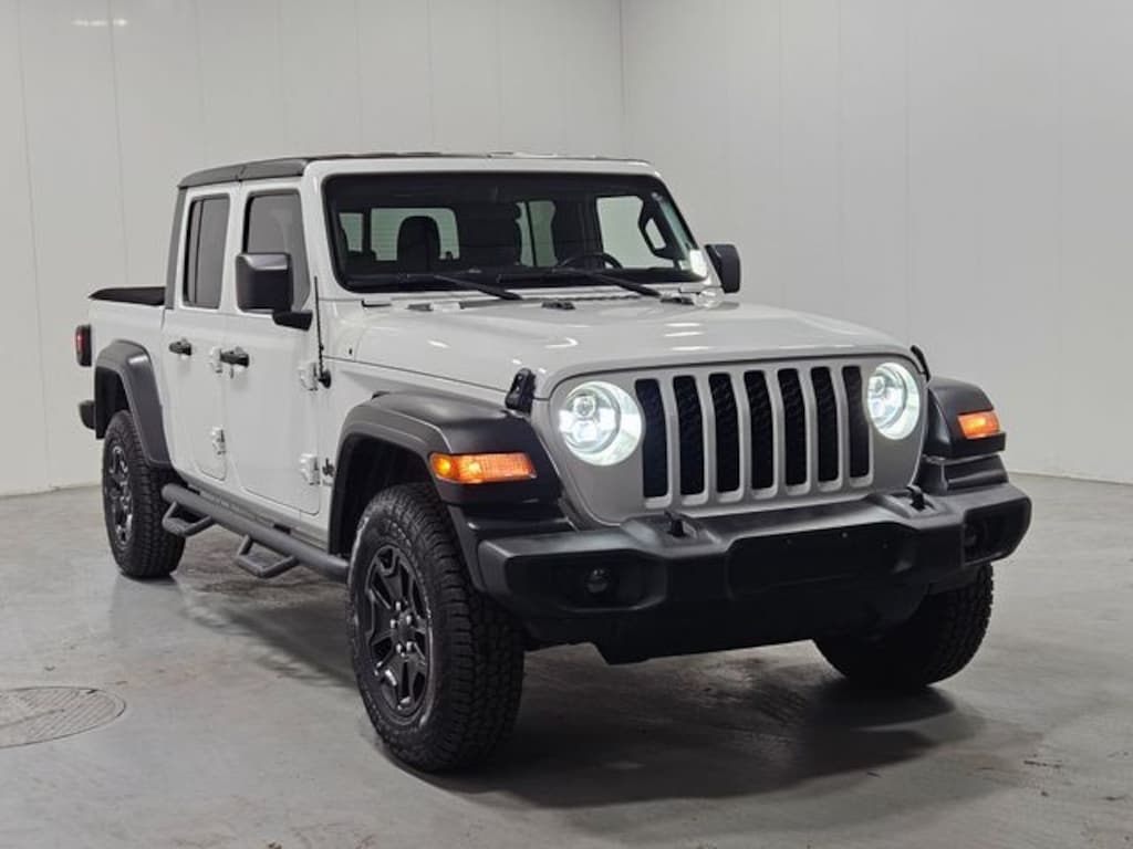 Used 2020 Jeep Gladiator Sport Truck Crew Cab