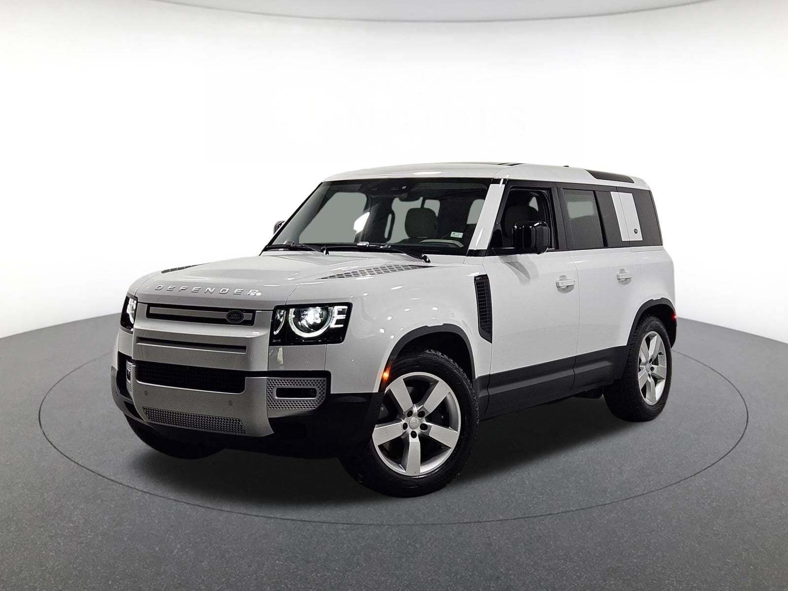 2024 Land Rover Defender SE