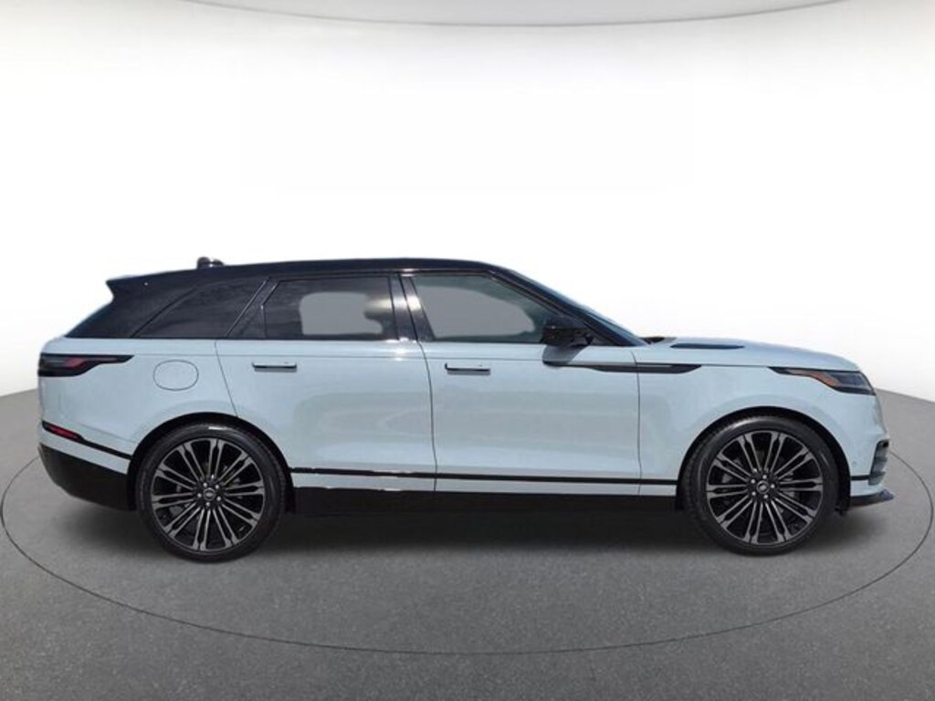 Used 2026 Land Rover Range Rover Velar P250 Dynamic SE SUV