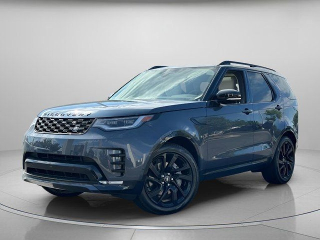 Used 2025 Land Rover Discovery P300 Dynamic SE SUV