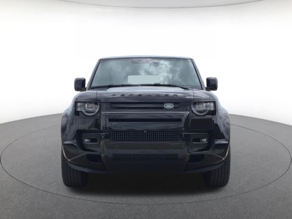 Certified 2025 Land Rover Defender 90 X-Dynamic SE SUV