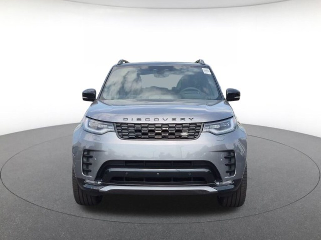 New 2026 Land Rover Discovery Dynamic SE SUV