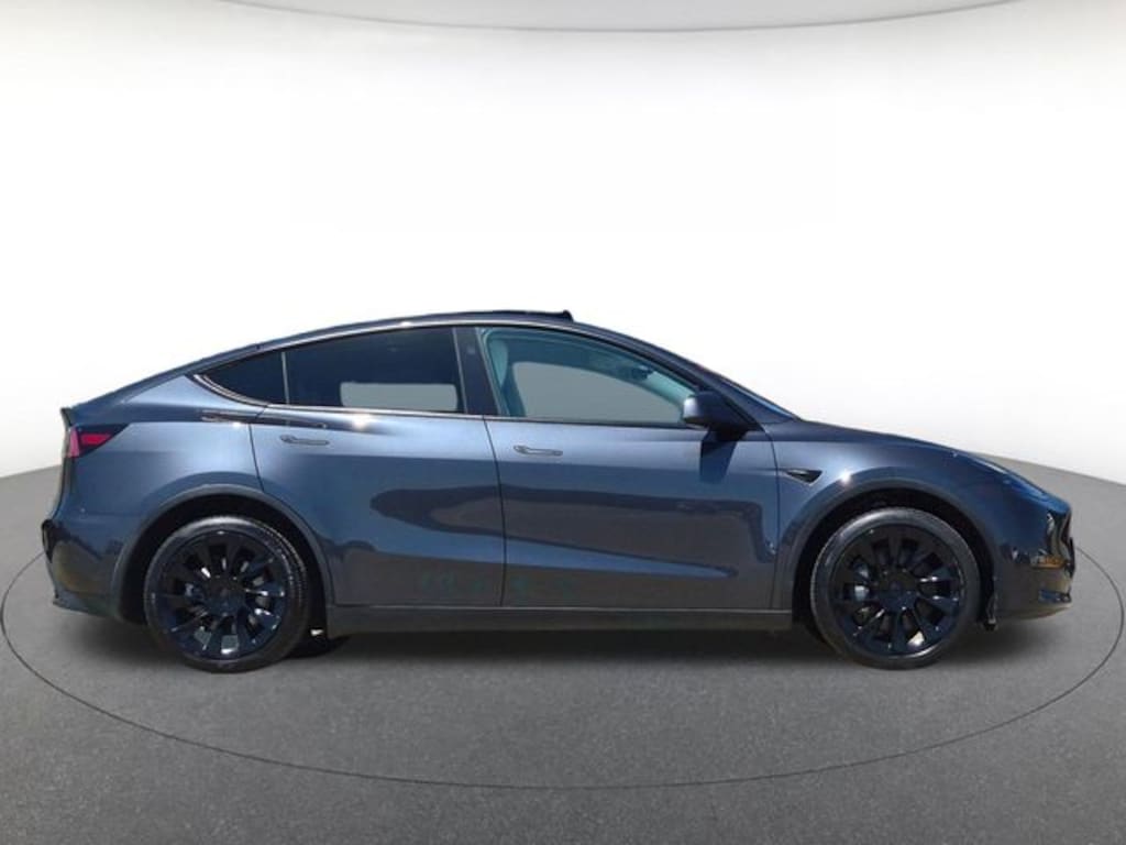 Used 2024 Tesla Model Y Long Range SUV