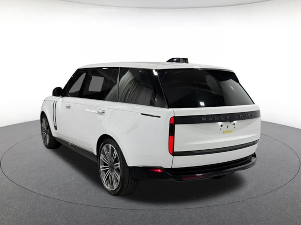 New 2026 Land Rover Range Rover SE 7 Seats 400PS