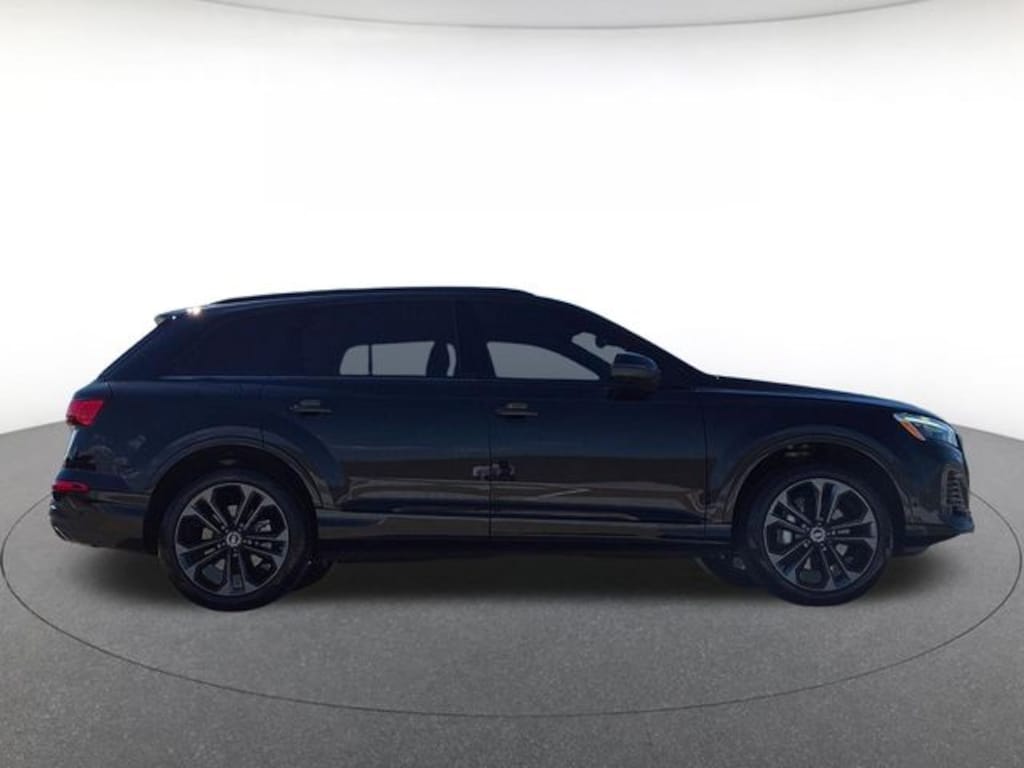 Used 2025 Audi Q7 55 Premium SUV