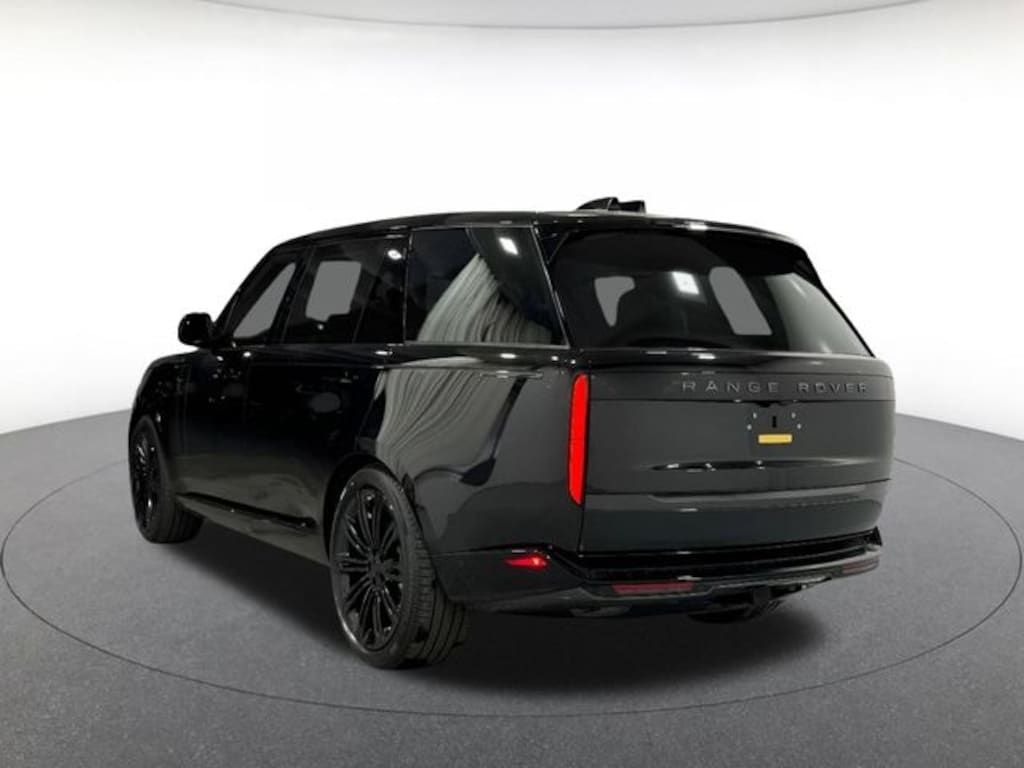 New 2026 Land Rover Range Rover SE 7 Seats SUV