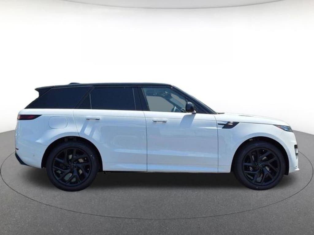 New 2026 Land Rover Range Rover Sport Dynamic SE SUV