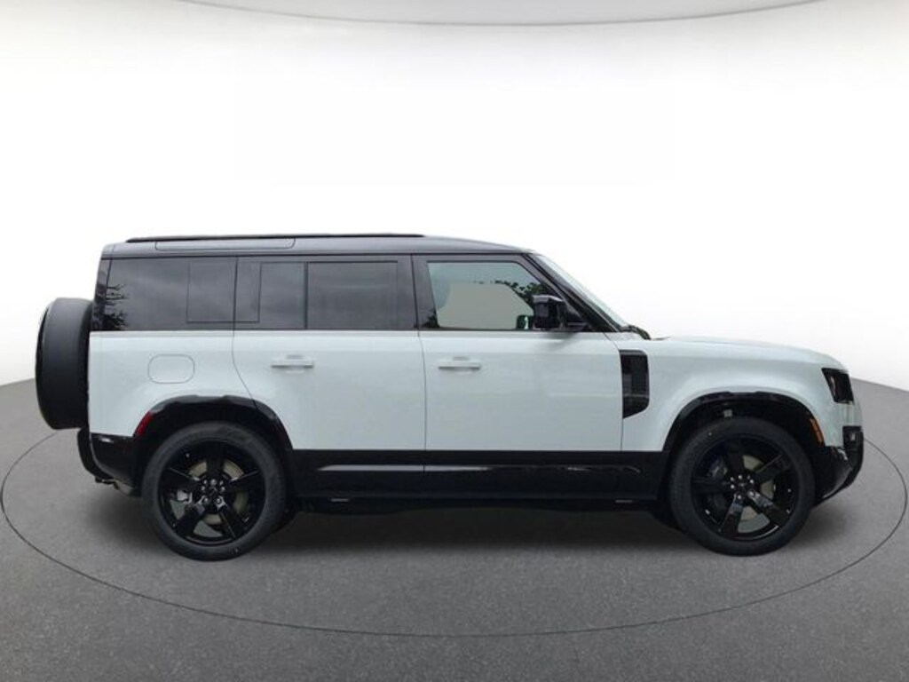 New 2026 Land Rover Defender 110 X-Dynamic SE SUV