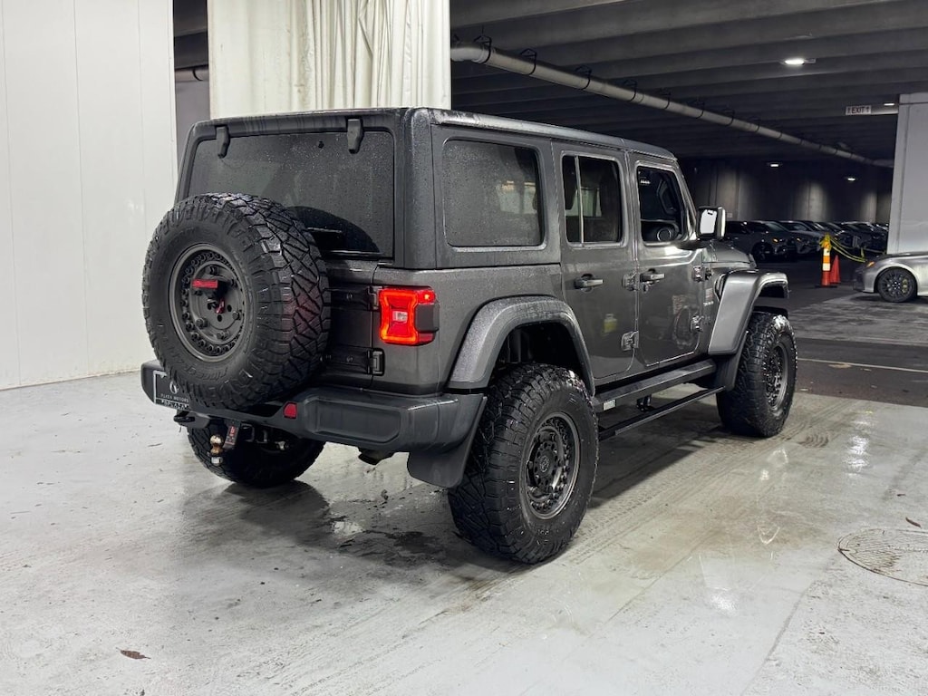 Used 2018 Jeep Wrangler Unlimited Sahara 4x4 SUV