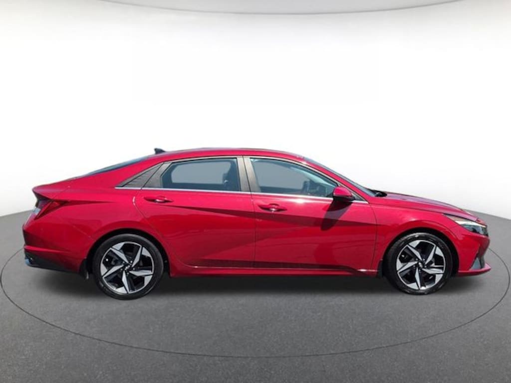 Used 2023 Hyundai Elantra Limited Sedan