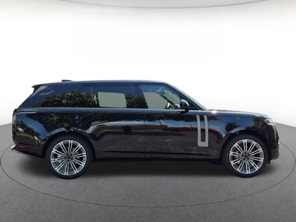 New 2026 Land Rover Range Rover SE 7 Seats SUV