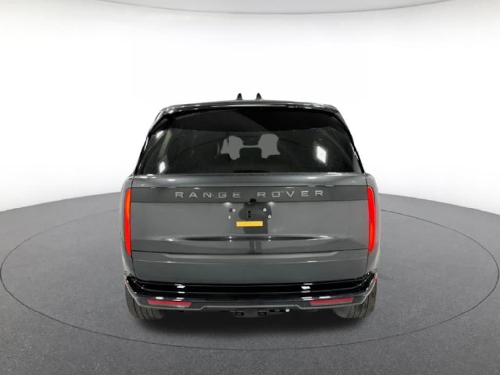 New 2026 Land Rover Range Rover SE 7 Seats SUV
