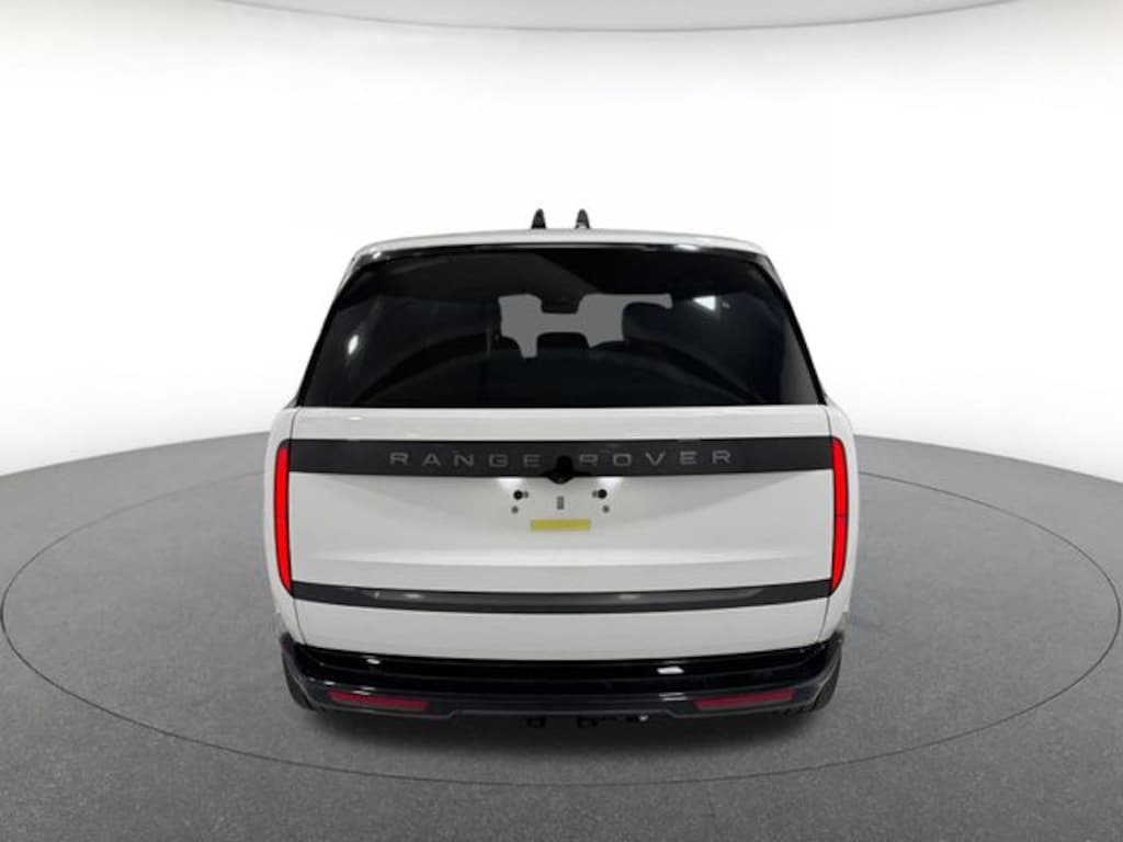 New 2026 Land Rover Range Rover SE 7 Seats 400PS