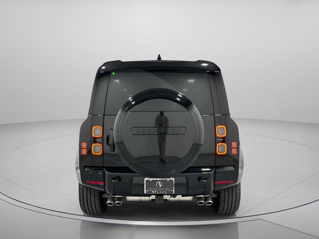 New 2026 Land Rover Defender V8 110 P525 V8