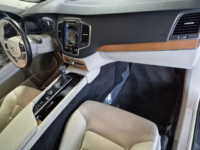 2021 Volvo XC90 Momentum - Photo 20