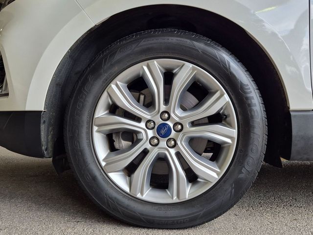2022 Ford Edge Titanium - Photo 22