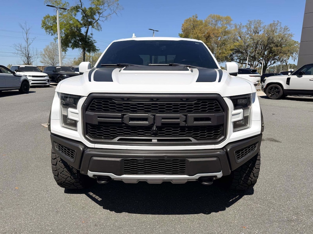 2020 Ford F-150 Raptor photo 3