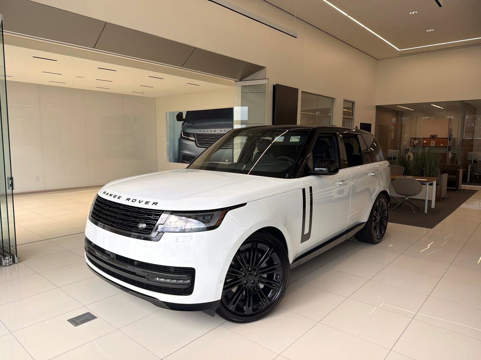 2026 Land Rover Range Rover 3.0 SE SWB's photo