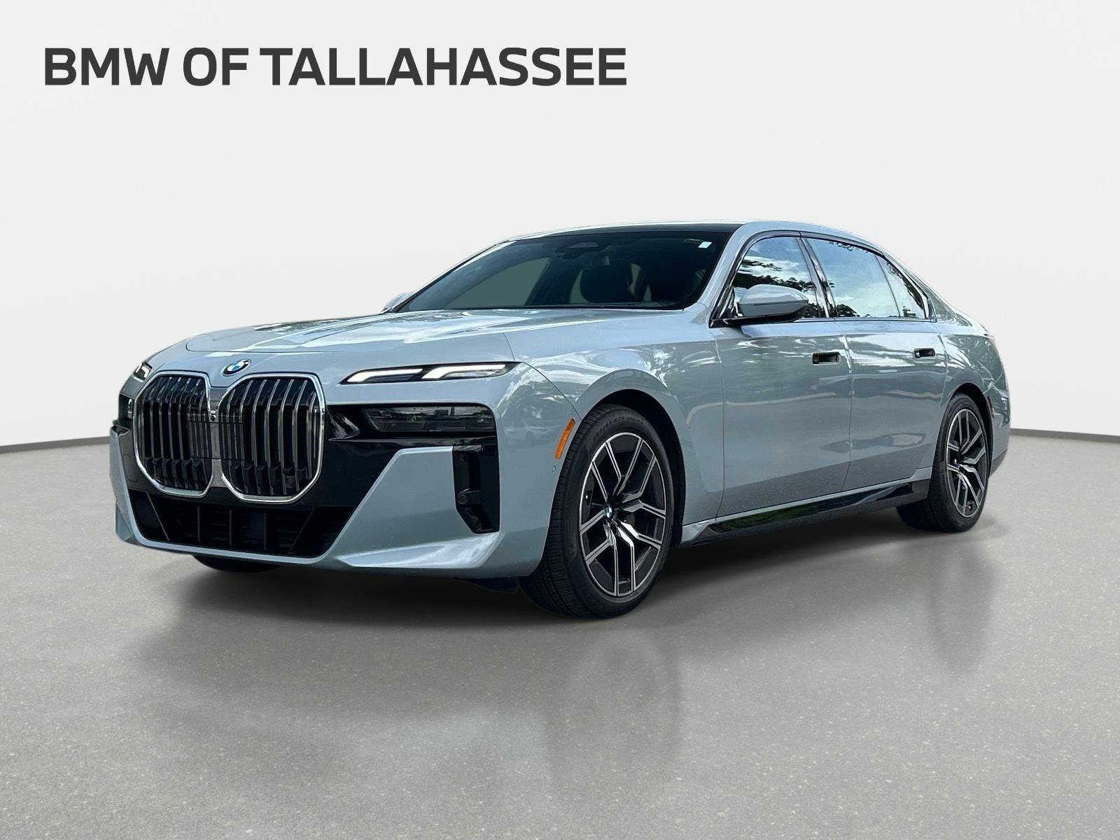 2025 BMW 7 Series 740i xDrive Sedan's photo