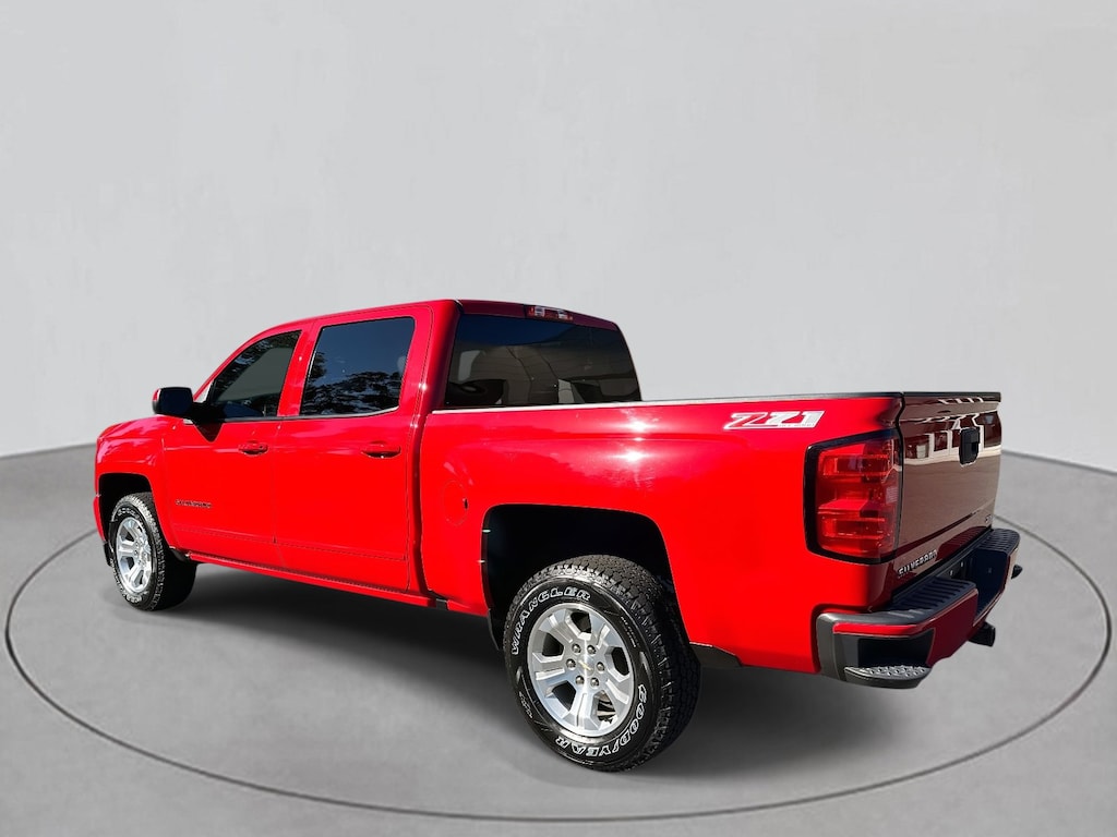 Used 2017 Chevrolet Silverado 1500 LT Truck Crew Cab