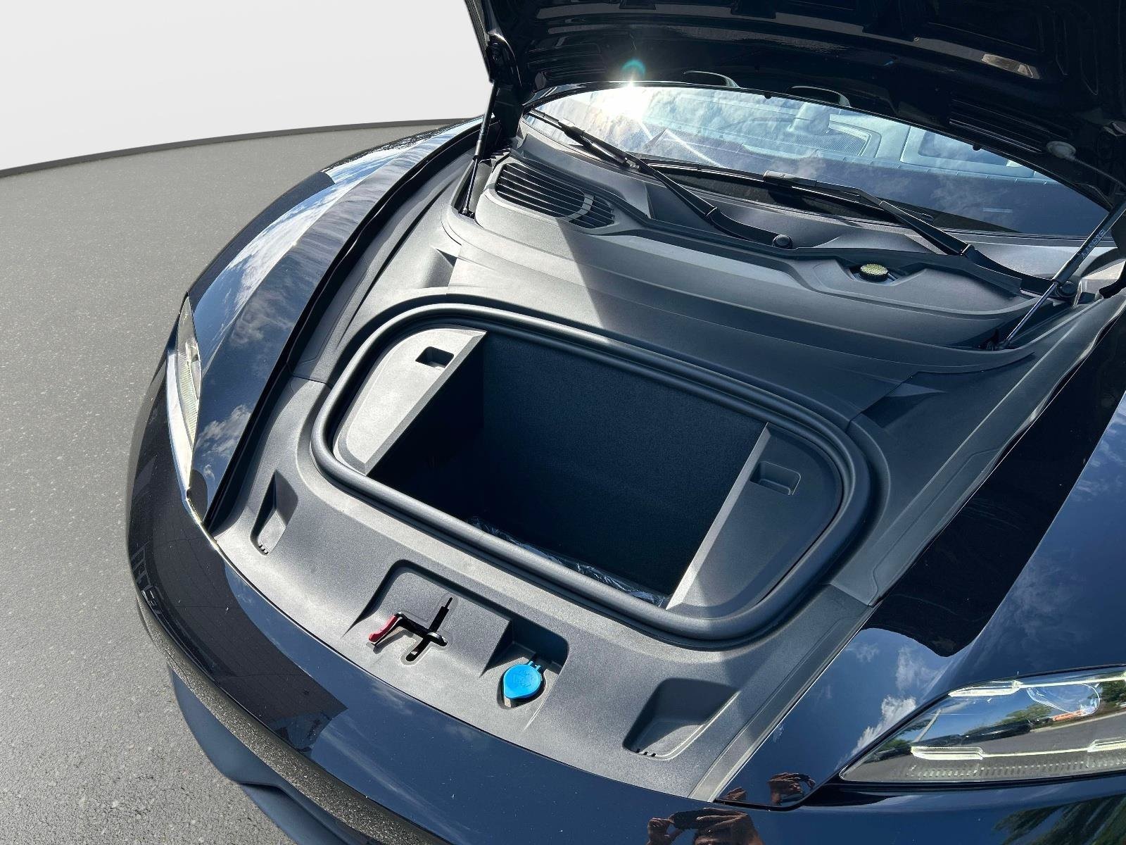 2025 Porsche Taycan Base - Photo 20