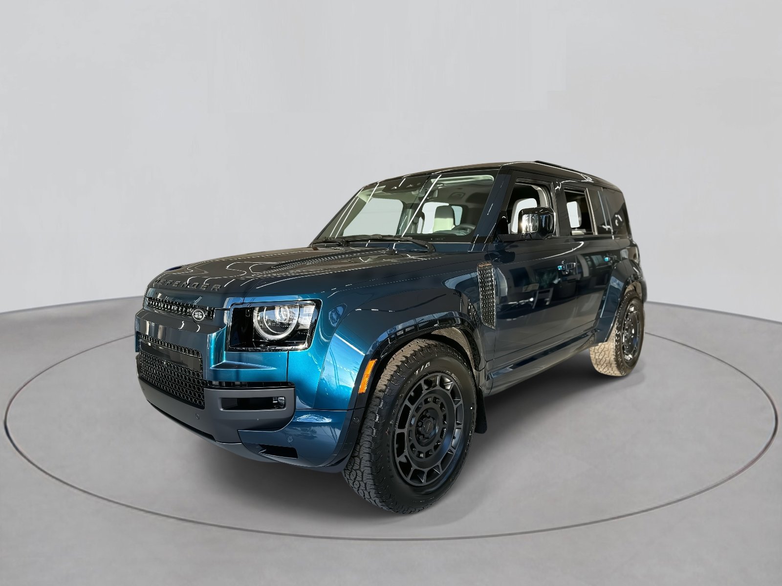 2026 Land Rover Defender OCTA's photo