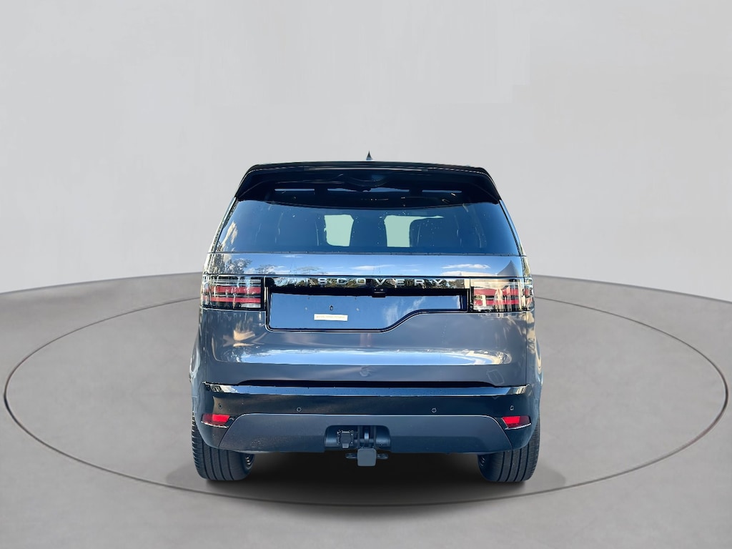 New 2026 Land Rover Discovery Dynamic SE 300PS SUV