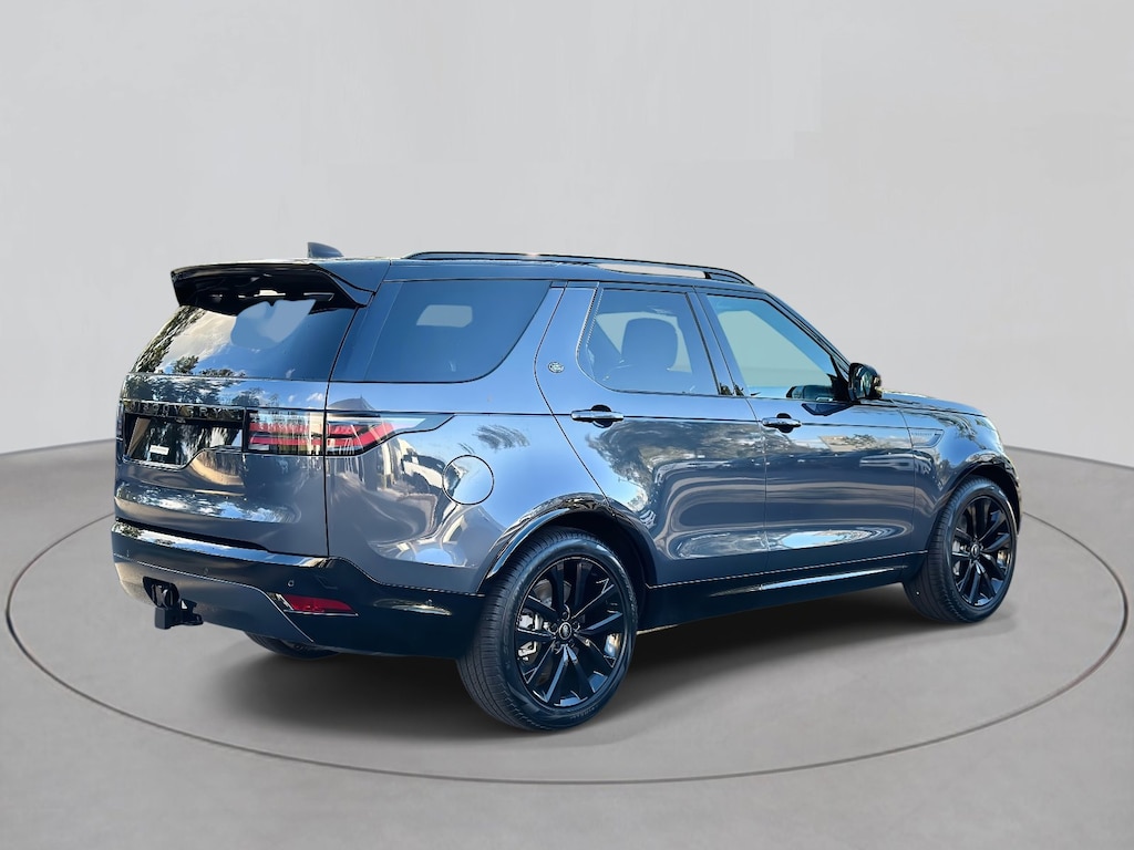 New 2026 Land Rover Discovery Dynamic SE 300PS SUV