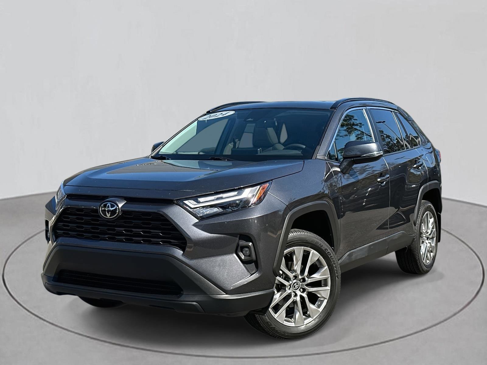 2024 Toyota RAV4 XLE Premium's photo