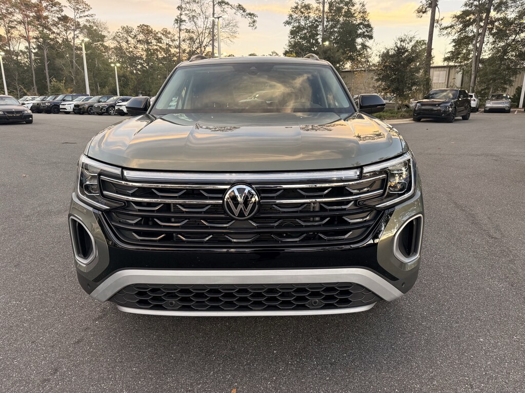 Used 2025 Volkswagen Atlas 2.0T Peak Edition SUV