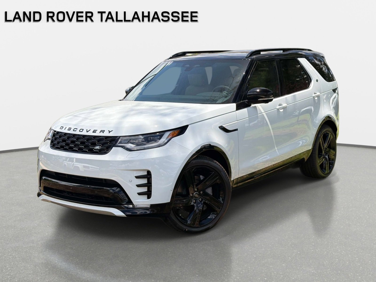 2026 Land Rover Discovery P300 Dynamic SE's photo
