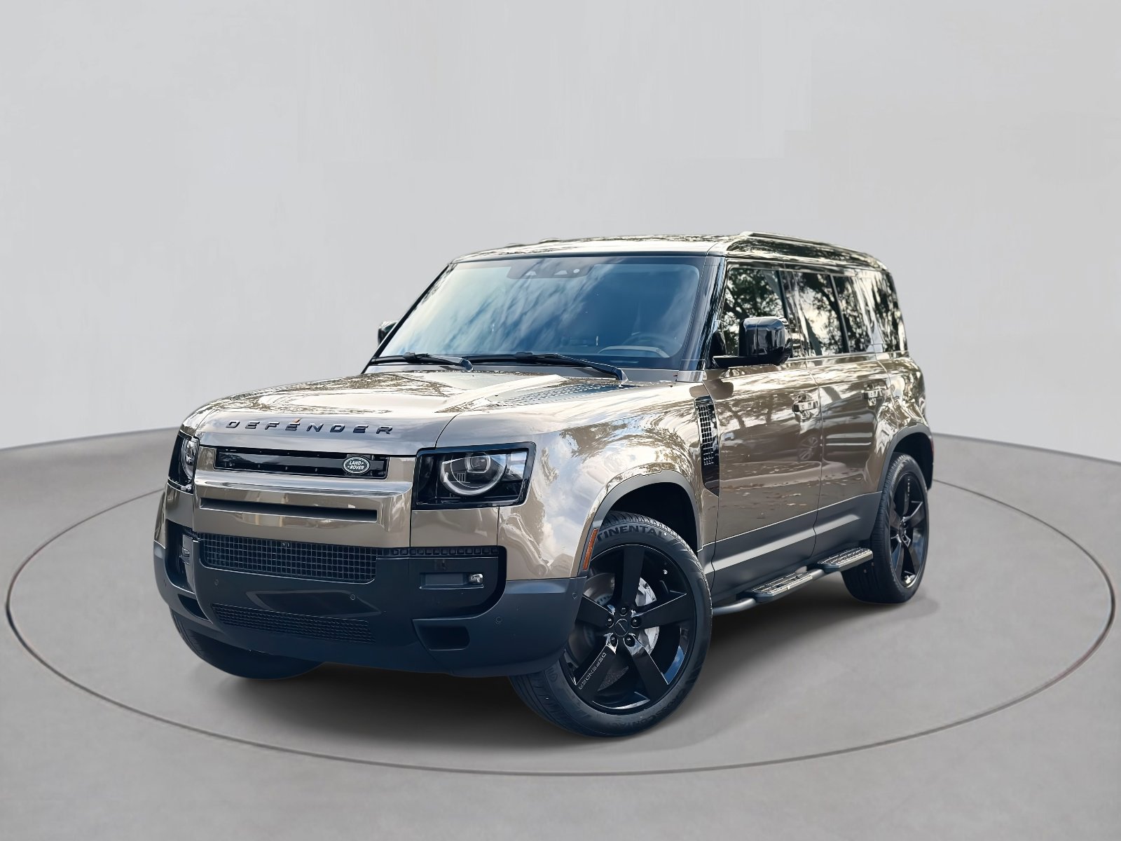 2026 Land Rover Defender S's photo