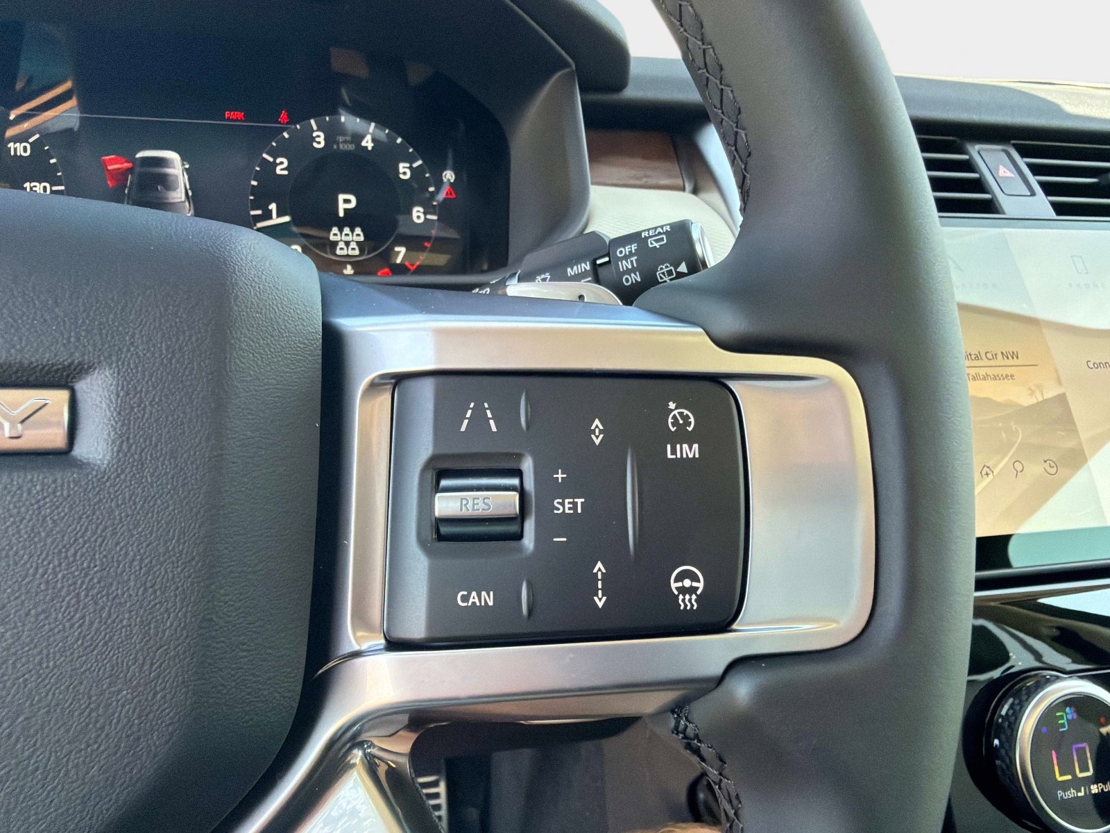 2026 Land Rover Discovery Dynamic SE - Photo 26